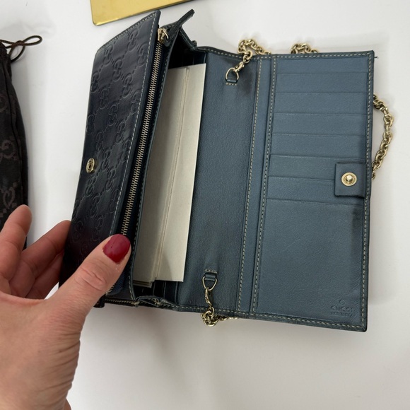 Gucci Leather Wallet on a Chain - Picture 5 of 16